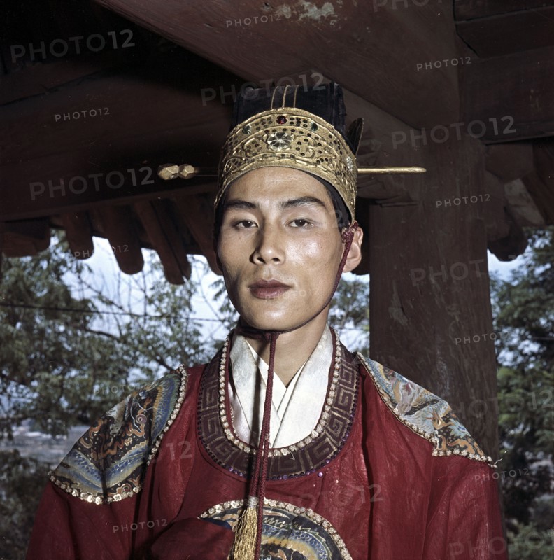 A Korean man in traditional dress