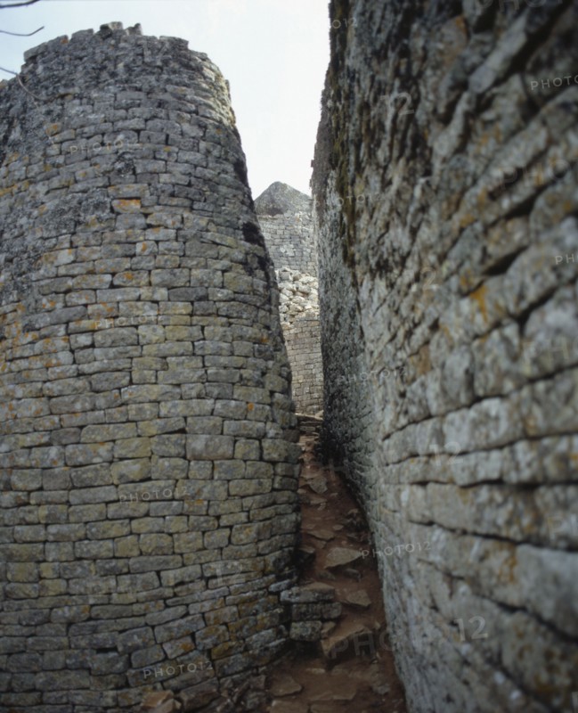 Path between the enclosure wall and the conical tower from great Zimbabwe
