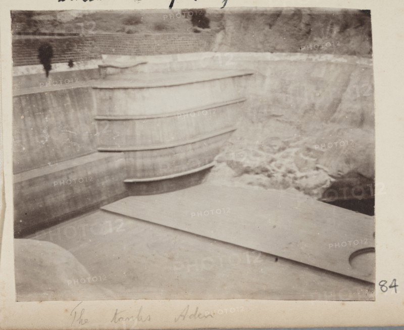 The tanks, Aden