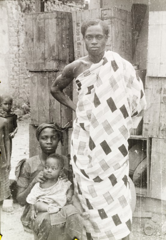 An Asante family