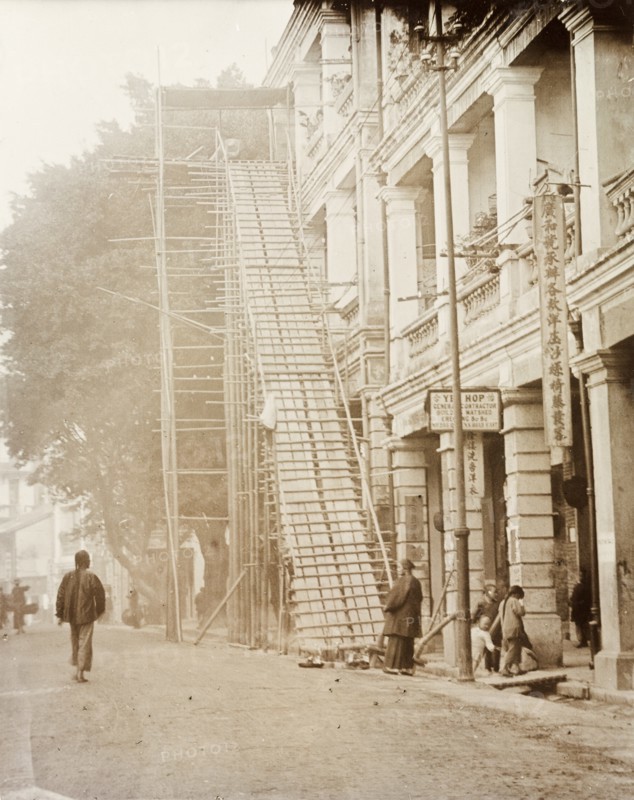 Staircase for a coffin