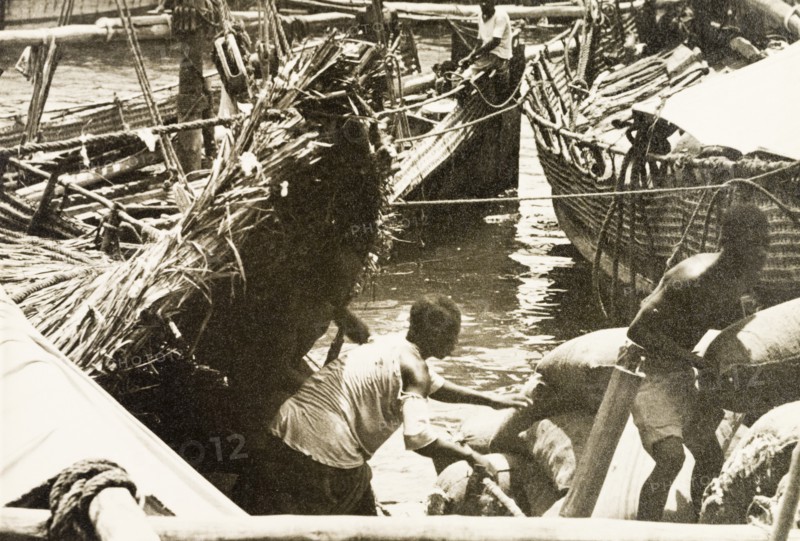 Unloading cargo at Old Mombasa Harbour