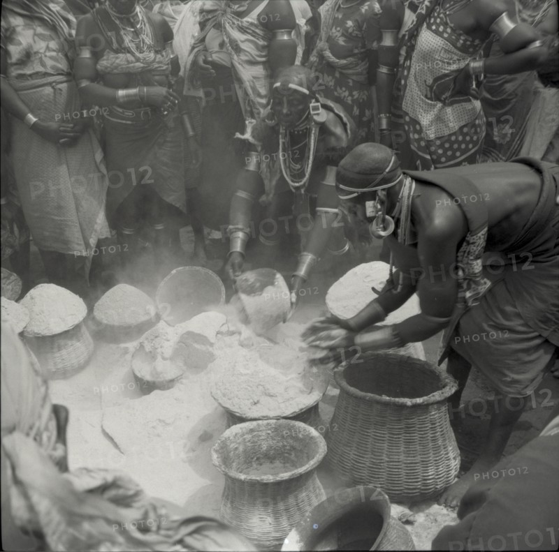 Dividing the flour