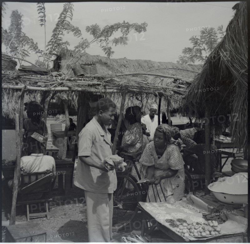 Ibadan, Market, meat-seller