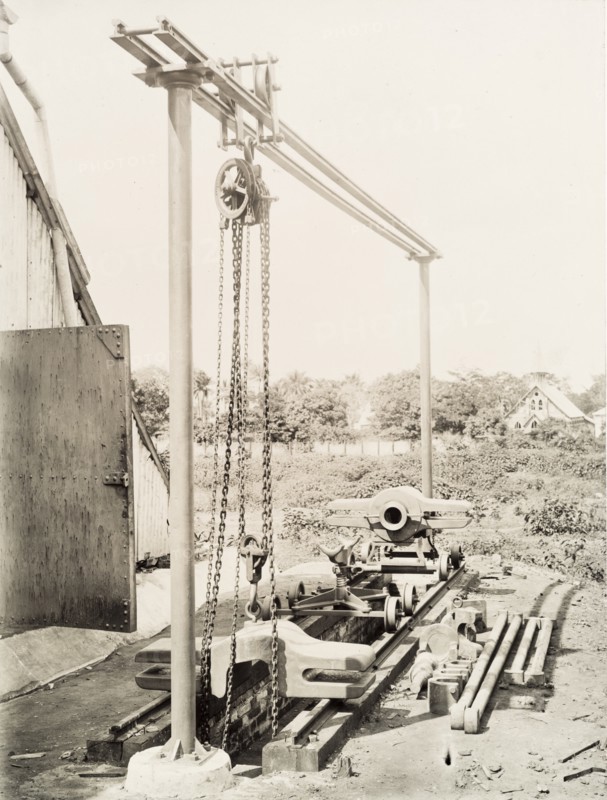 Hydraulic wheel and gantry, Sierra Leone