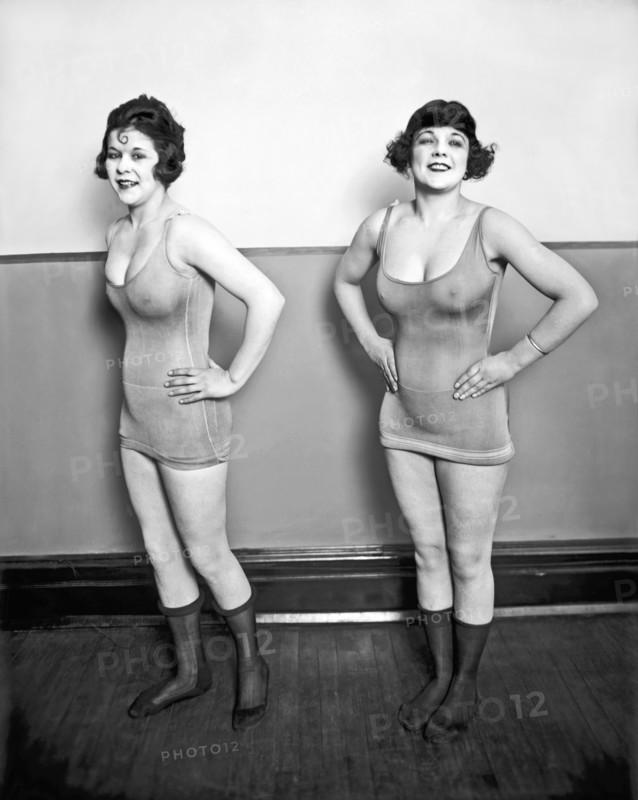 Sidney Lust Chorus Girls