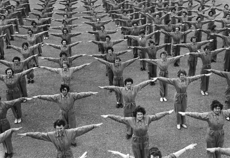 Navy Women Excercising