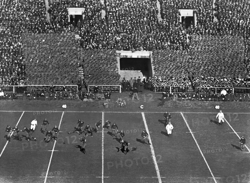 Yale Pass To The Quarterback