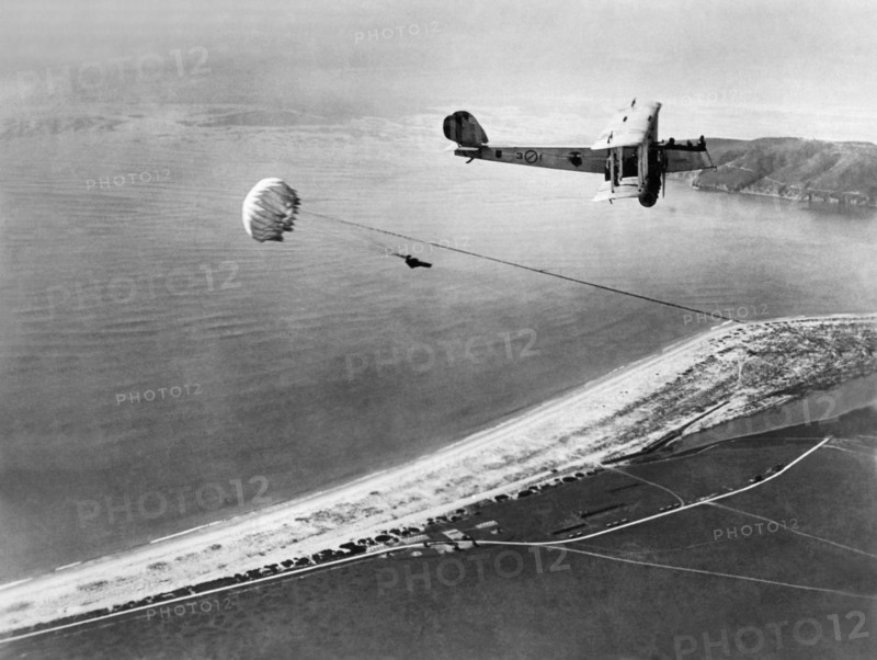 Marine Parachute Jumper