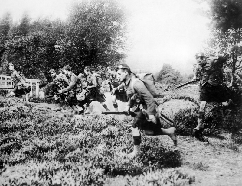 HIghlanders Charge Germans