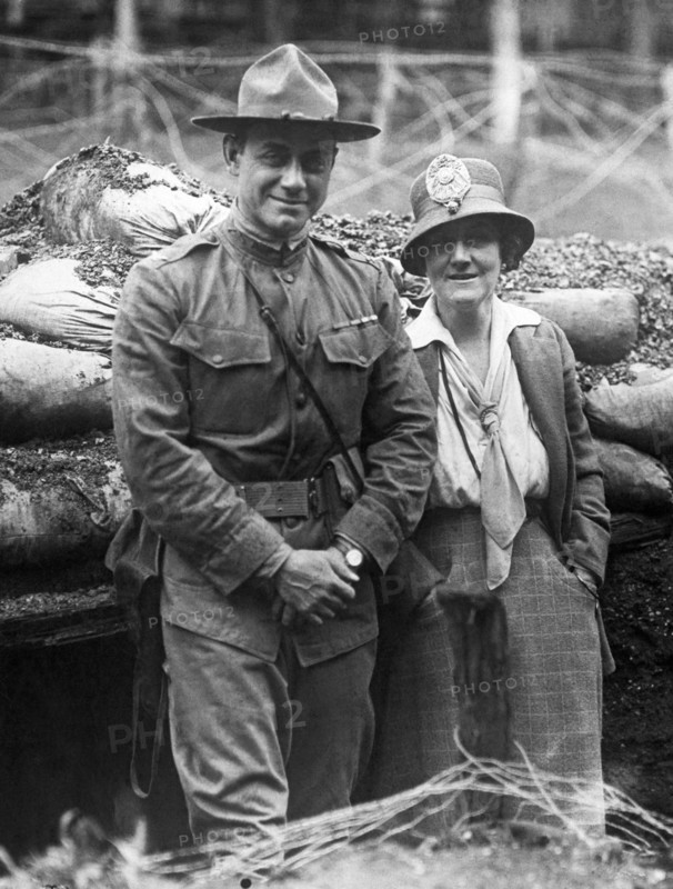 Col. Hayward And Sculptor