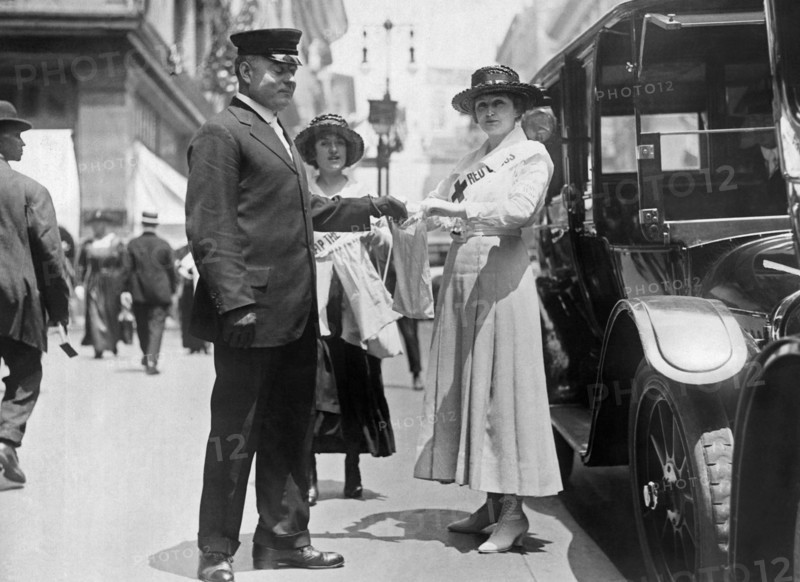 Fifth Avenue War Fund Drive
