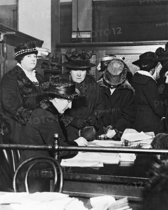 Women Signing Up For Work