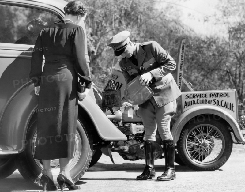 Auto Service Patrol Gives Aid