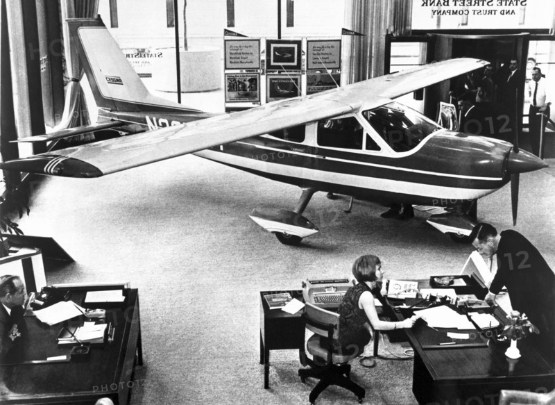 Cessna In A Bank