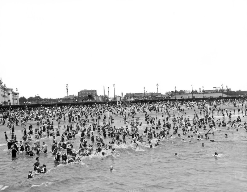 New Yorkers At Coney Island.