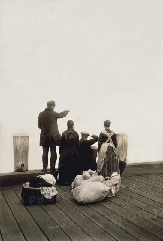 Ellis Island Immigrants