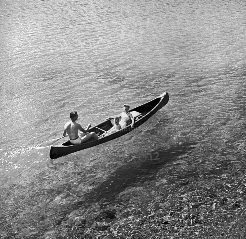 Family Canoe Excursion