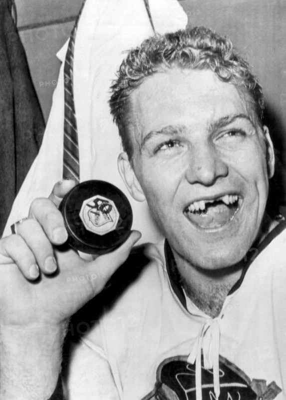 Bobby Hull Scores 50th Goal