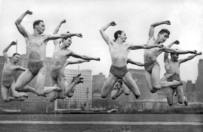 Rooftop Dancers In New York