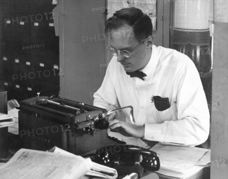 A Newspaper Re-Write Man