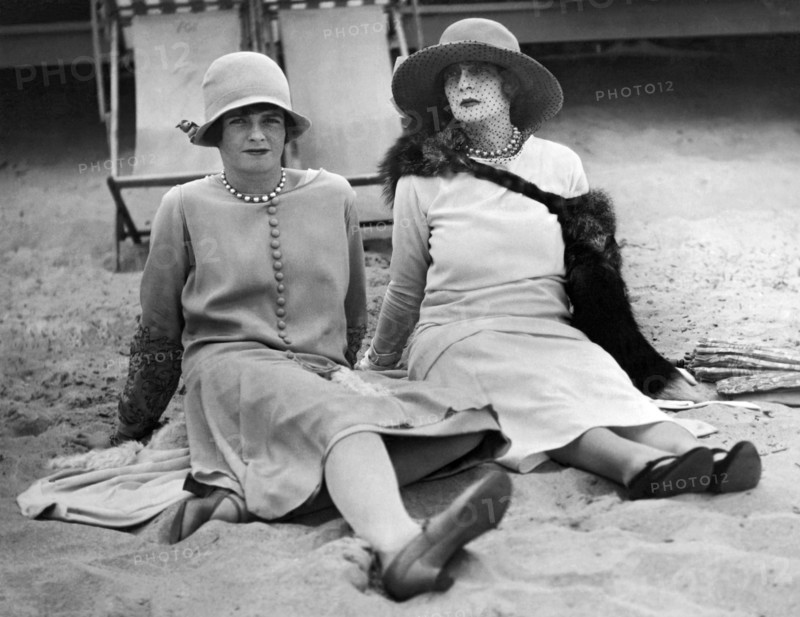 Society Women At The Beach