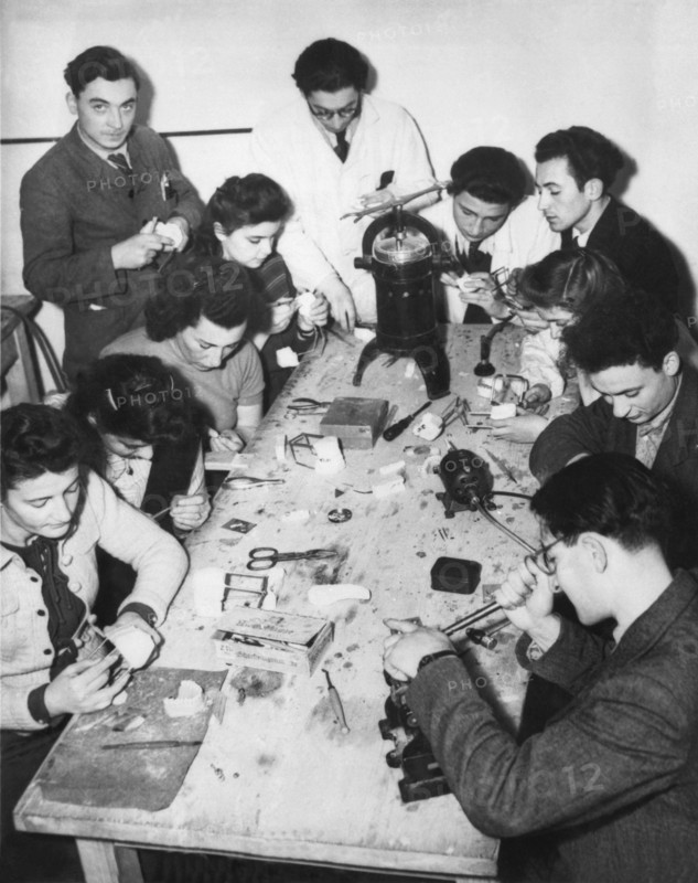 Jews Taking A Dentistry Course