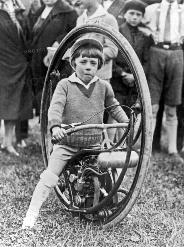 The Spokeless Wheel Motorcycle