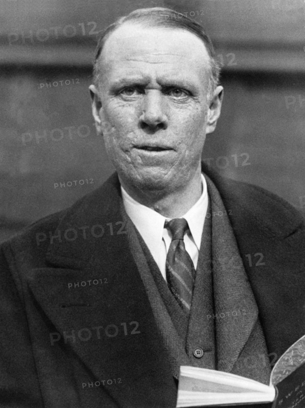 Author Sinclair Lewis