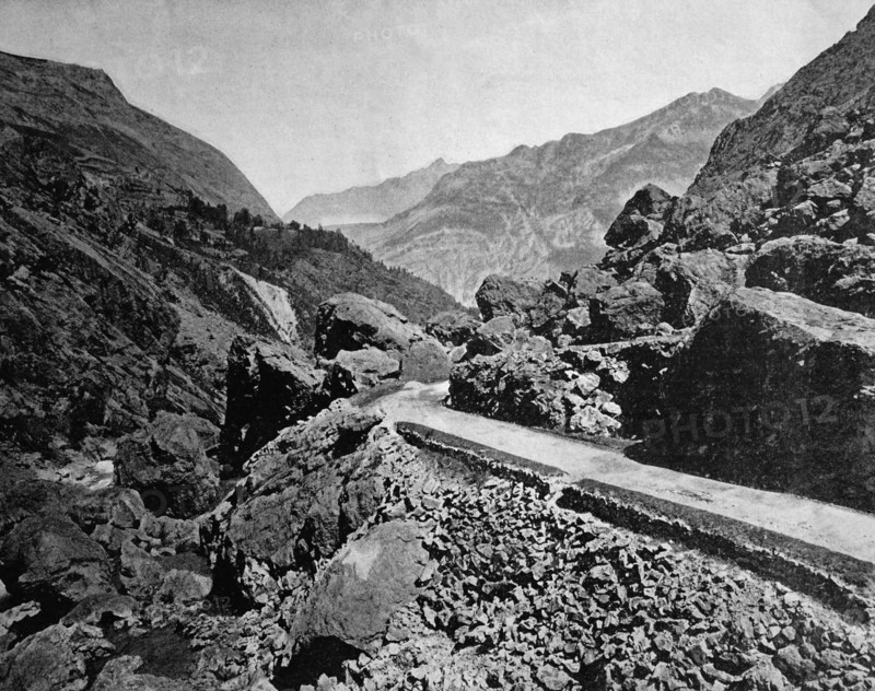 Road to gavarnie in the pyrenees