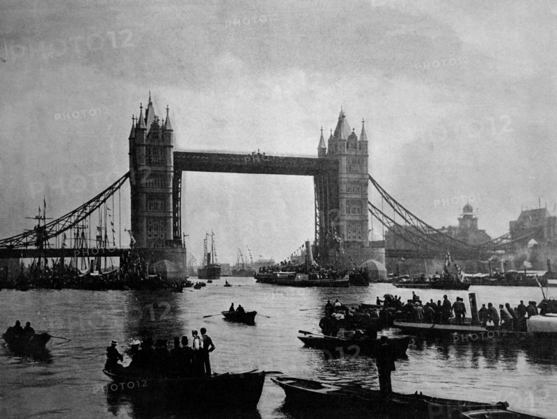 Tower bridge, london