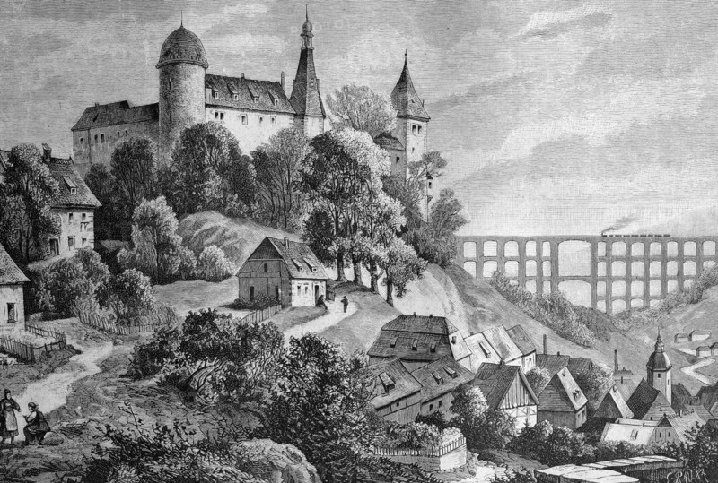 Castle mylau and the goeltztalbruecke bridge