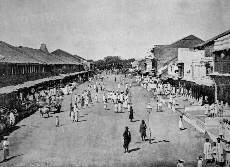 a street in calcutta,