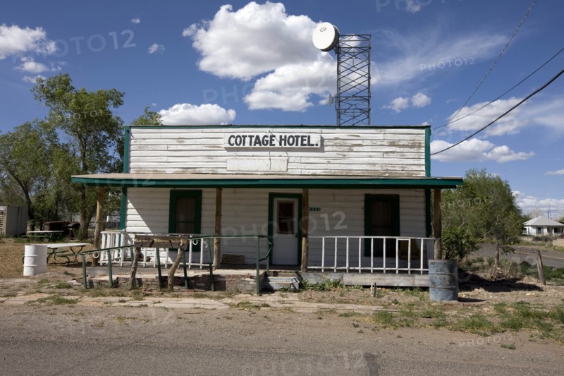 Historic Cottage Hotel, Route 66, Seligman, Arizona 2006