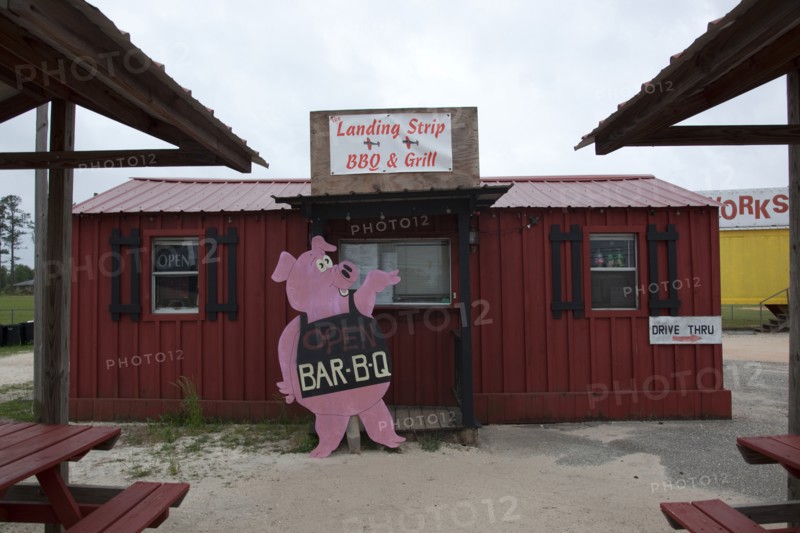 Bar-b-que place near Monroeville, Alabama 2010
