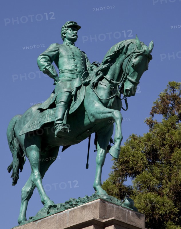 Sculpture of General George B. McClellan 2010