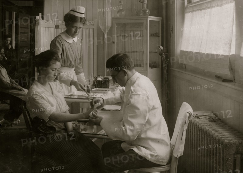 Bandage on injured finger in Hospital. Hood Rubber Co., Cambridge. 1917