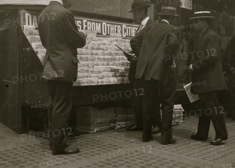 Newsstand 1913