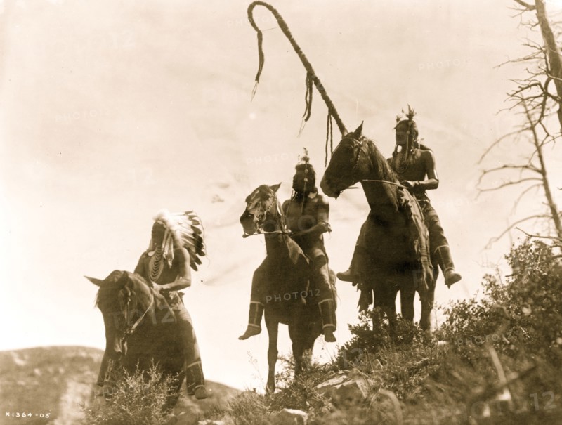 Apsaroke War Group 1905
