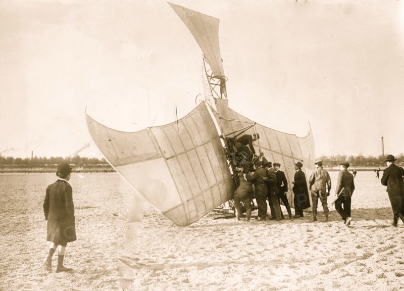 La Fregate crashes