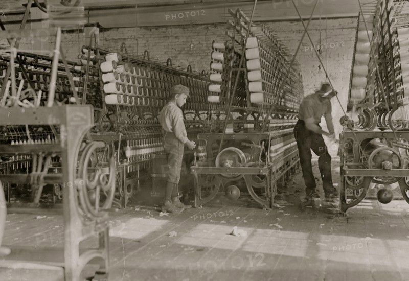 A doffer in the Melville Mfg. Co., Cherryville, N.C. 1908