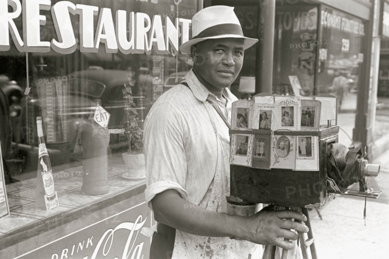 African American Itinerant photographer in Columbus, Ohio 1935