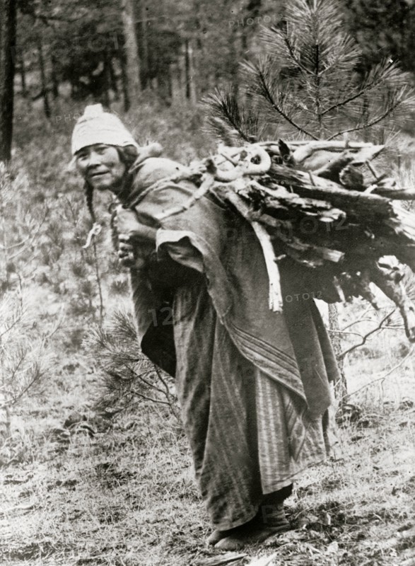 AMERICAN MEDICINE WOMAN 1913