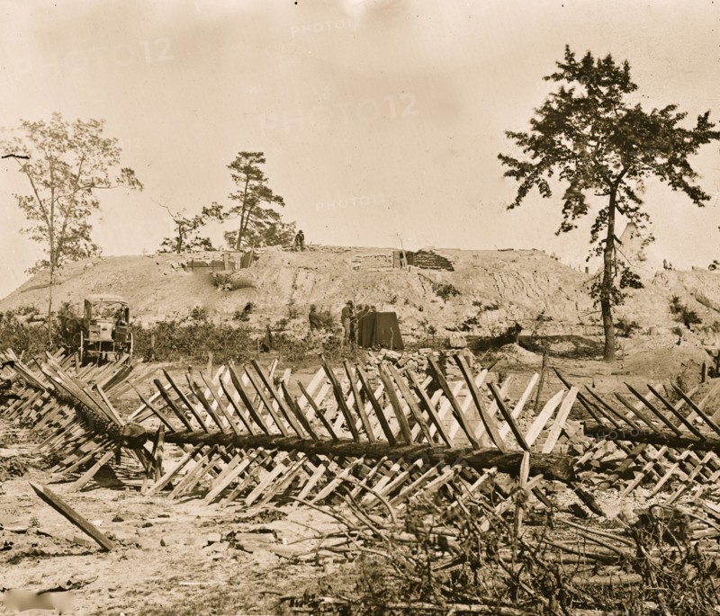 Chevaux-de-frise on Marietta Street 1865