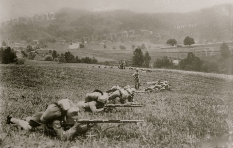 Austrian infantry on firing line
