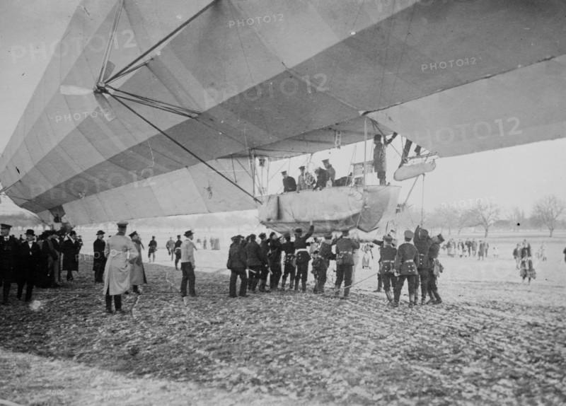 Blimp, Zeppelin No. 3, on ground, spectators