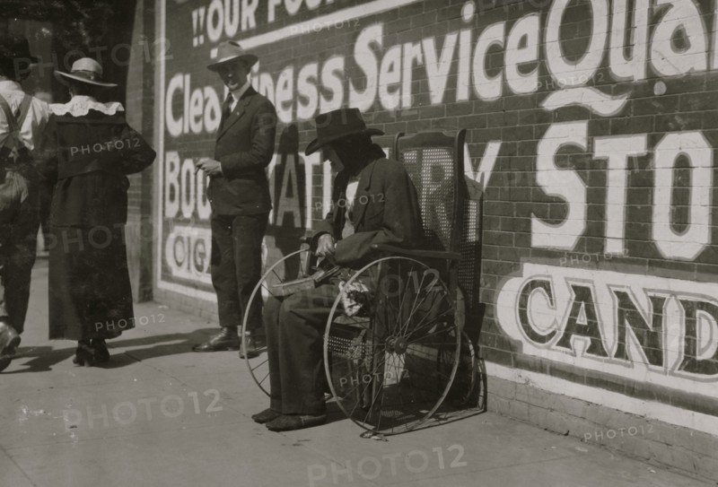 Blind beggar. 1917