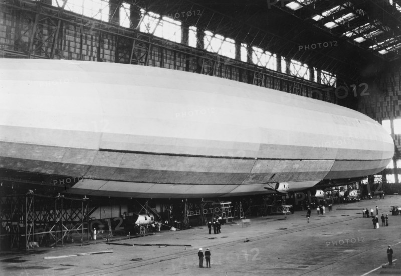 Bow of ZR-1 (showing engine cars) 1923