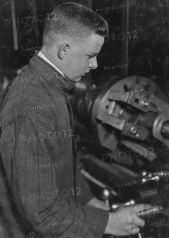 Boys working in Pope Munitions Factory at Westfield, Mass. - Going home  1916