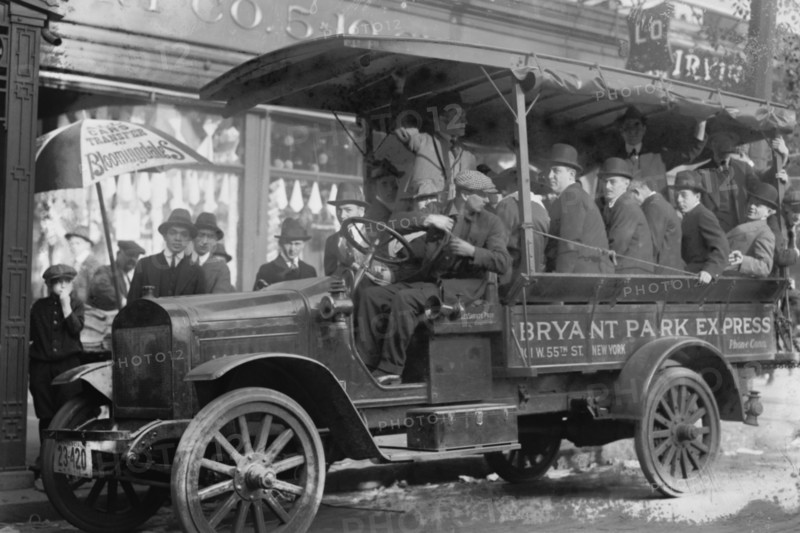 Bryant Express New York Jitney in Service
